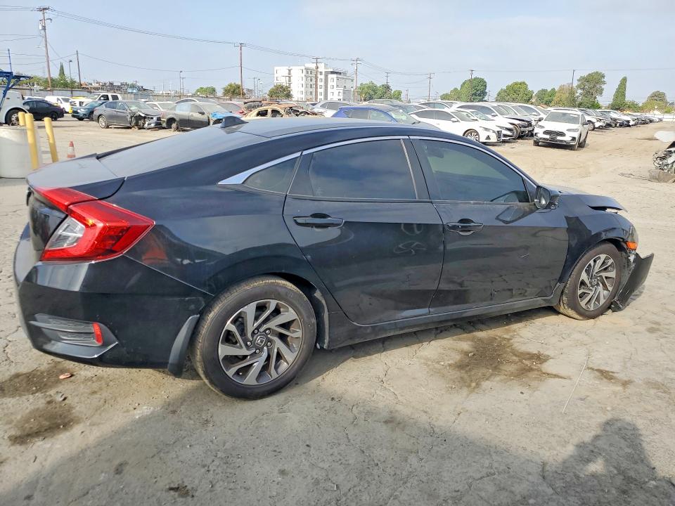 Aukcja sprzedaży 2016 Honda Civic, vin: 2HGFC2F82GH500582, numer aukcji: 63532996