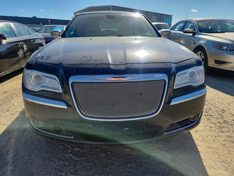 Продажа на аукционе авто 2014 Chrysler 300c, vin: 2C3CCASG3EH105921, номер лота: 65647696