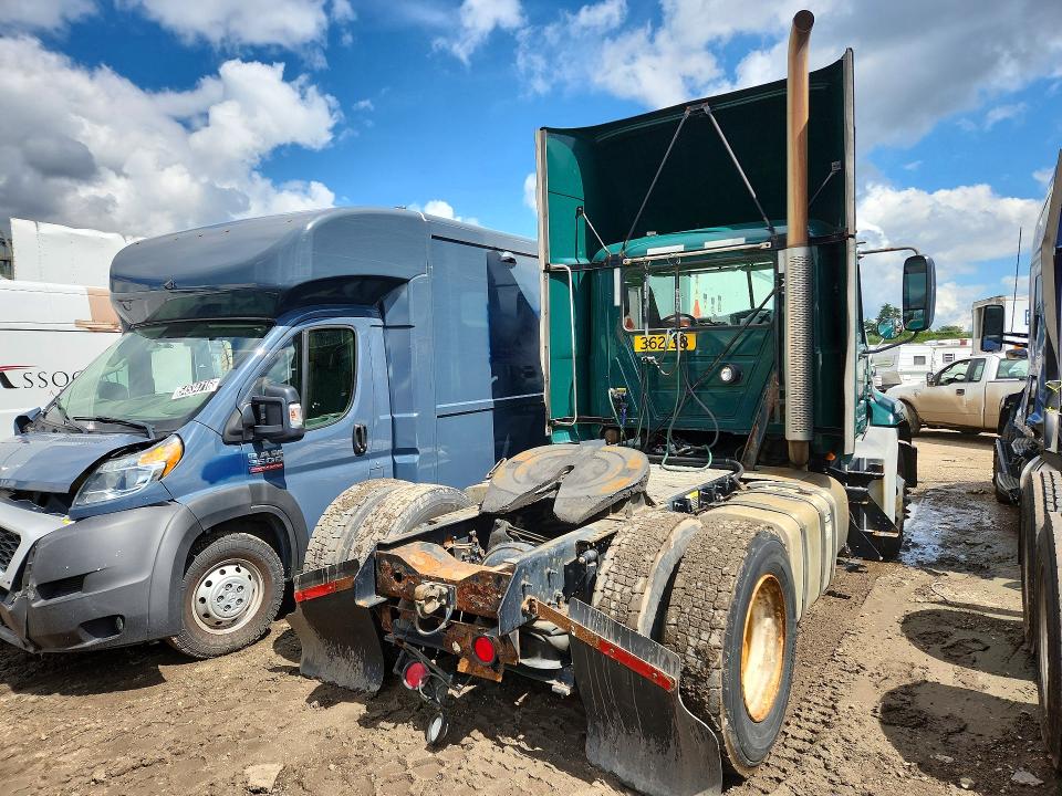 Продажа на аукционе авто 2017 Mack 600, vin: 1M1AW01X2HM009446, номер лота: 65218856