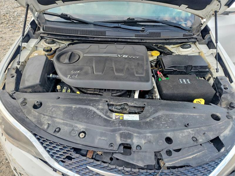 64378566 :رقم المزاد ، 1C3CCCAG8FN507181 vin ، 2015 Chrysler 200 مزاد بيع