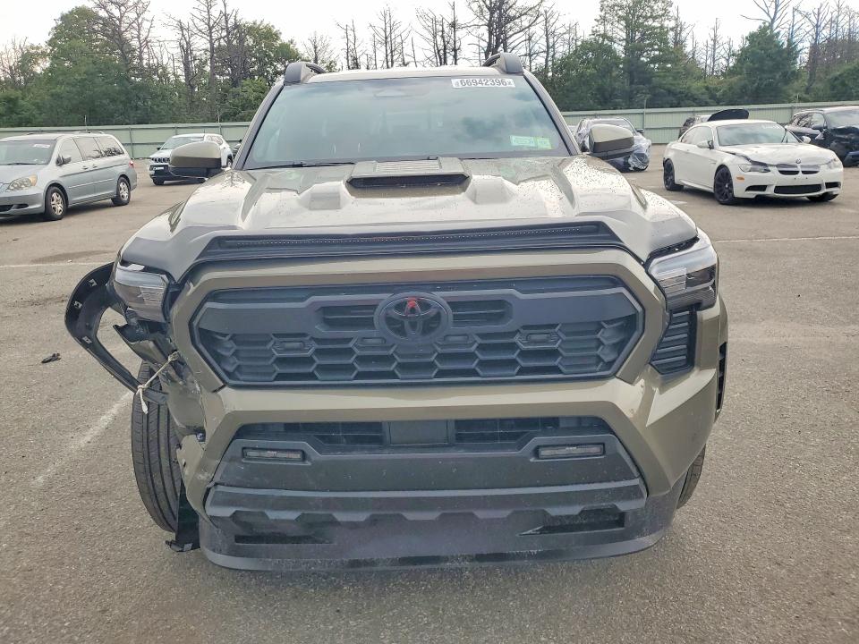 66942396 :رقم المزاد ، 3TMLB5JN5TM242783 vin ، 2026 Toyota Tacoma مزاد بيع