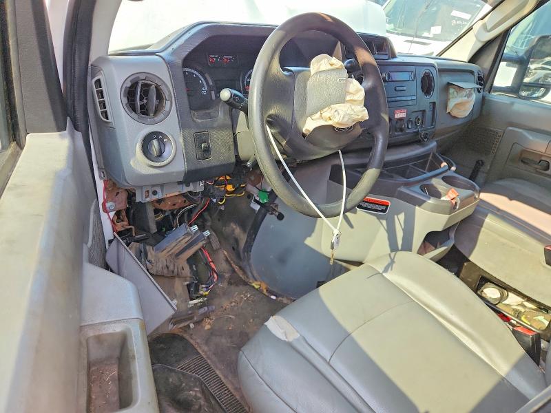62687816 :رقم المزاد ، 1FTSE3EL5BDB31161 vin ، 2011 Ford Econoline مزاد بيع