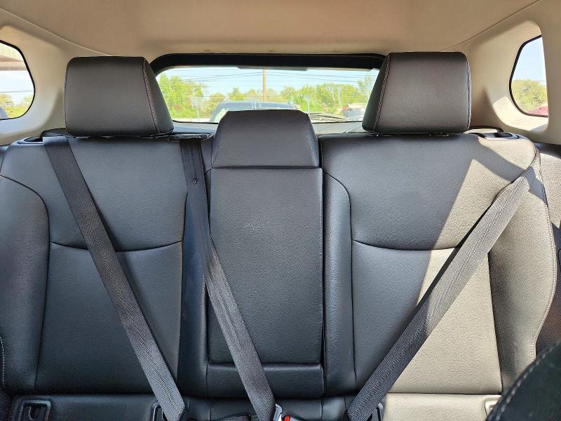 2022 Toyota Corolla Cross მანქანა იყიდება აუქციონზე, vin: 7MUEAABG6NV034943, აუქციონის ნომერი: 67016366