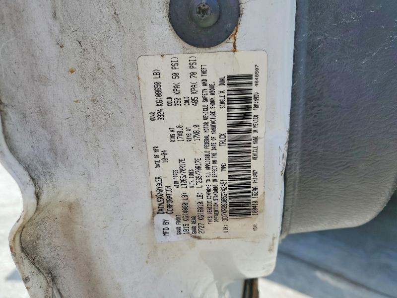 63593726 :رقم المزاد ، 3D7KR26D85G742451 vin ، 2005 Dodge Ram 2500 مزاد بيع