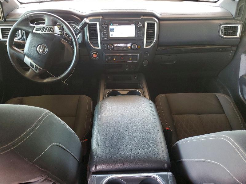 64493056 :رقم المزاد ، 1N6AA1E64JN542305 vin ، 2018 Nissan Titan مزاد بيع