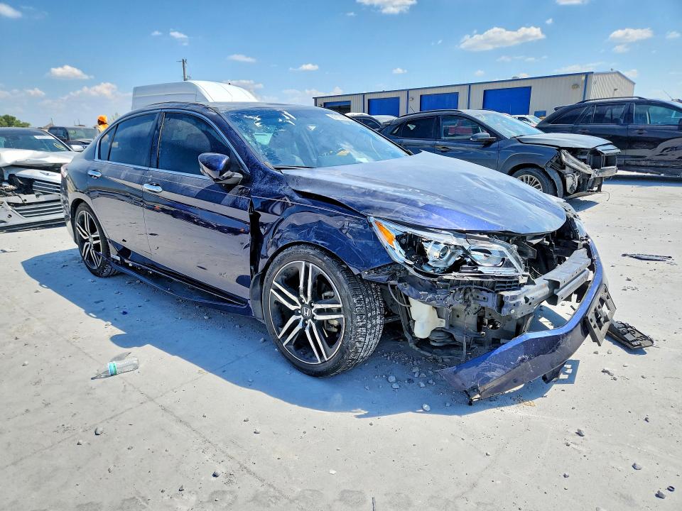 67170536 :رقم المزاد ، 1HGCR2F19HA095955 vin ، 2017 Honda Accord مزاد بيع