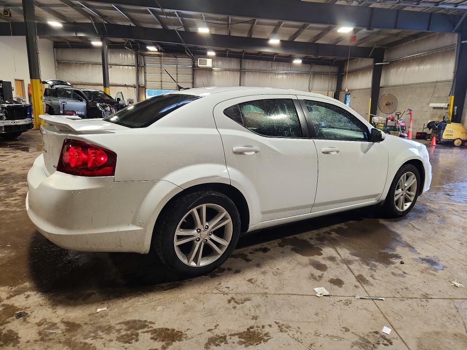 62886366 :رقم المزاد ، 1C3CDZCB3DN664339 vin ، 2013 Dodge Avenger مزاد بيع