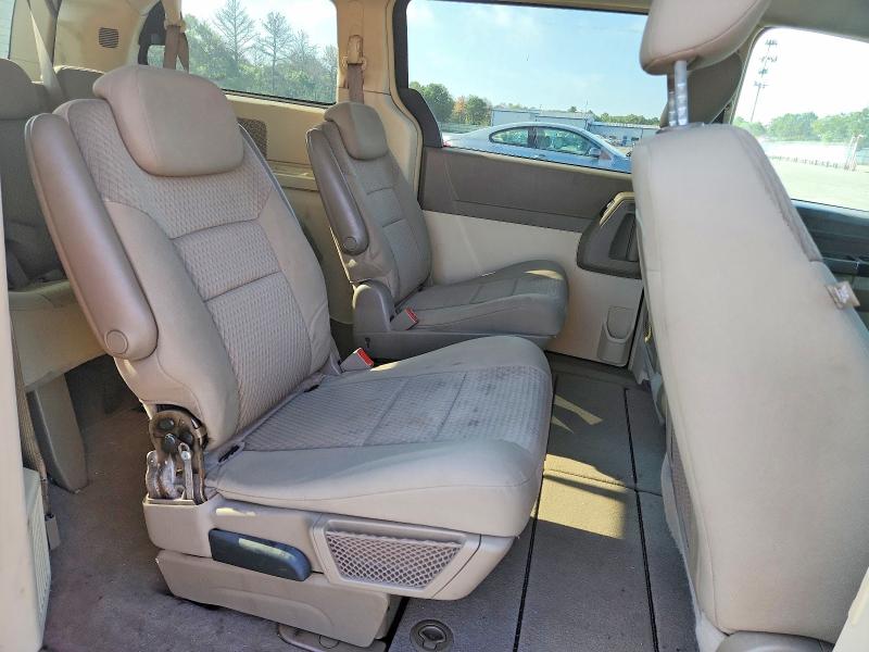 63900386 :رقم المزاد ، 2A8HR44EX9R652903 vin ، 2009 Chrysler Town & Country مزاد بيع