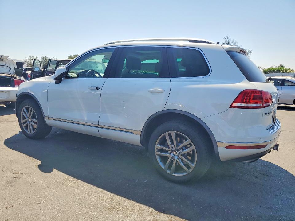 Продажа на аукционе авто 2015 Volkswagen Touareg, vin: WVGEF9BP8FD006290, номер лота: 63707746