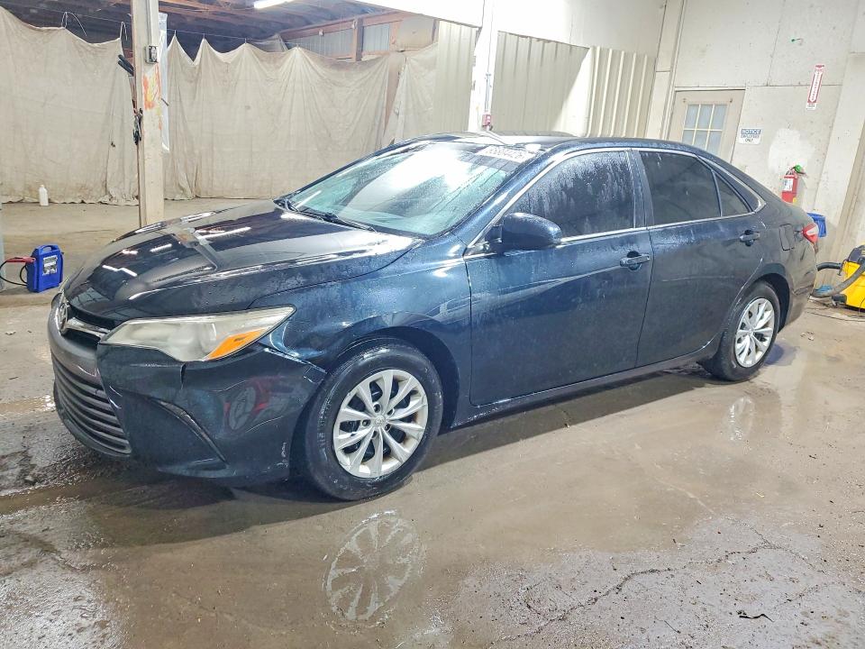 Продаж на аукціоні авто 2015 Toyota Camry, vin: 4T4BF1FK6FR506702, номер лоту: 65804426