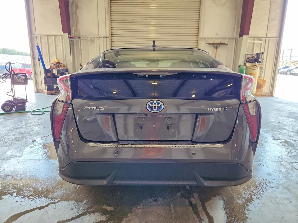 66039616 :رقم المزاد ، JTDKARFU8H3540856 vin ، 2017 Toyota Prius مزاد بيع