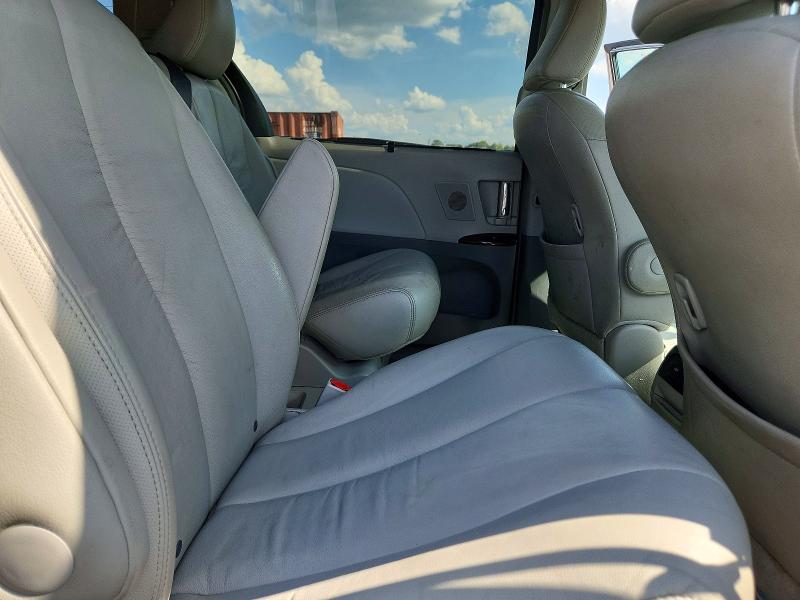 2012 Toyota Sienna მანქანა იყიდება აუქციონზე, vin: 5TDYK3DC7CS226721, აუქციონის ნომერი: 65687156
