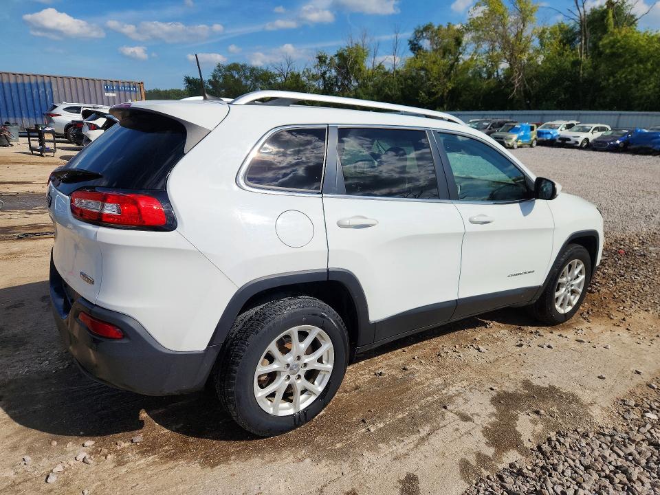 66003296 :رقم المزاد ، 1C4PJMCB6HW555852 vin ، 2017 Jeep Cherokee مزاد بيع