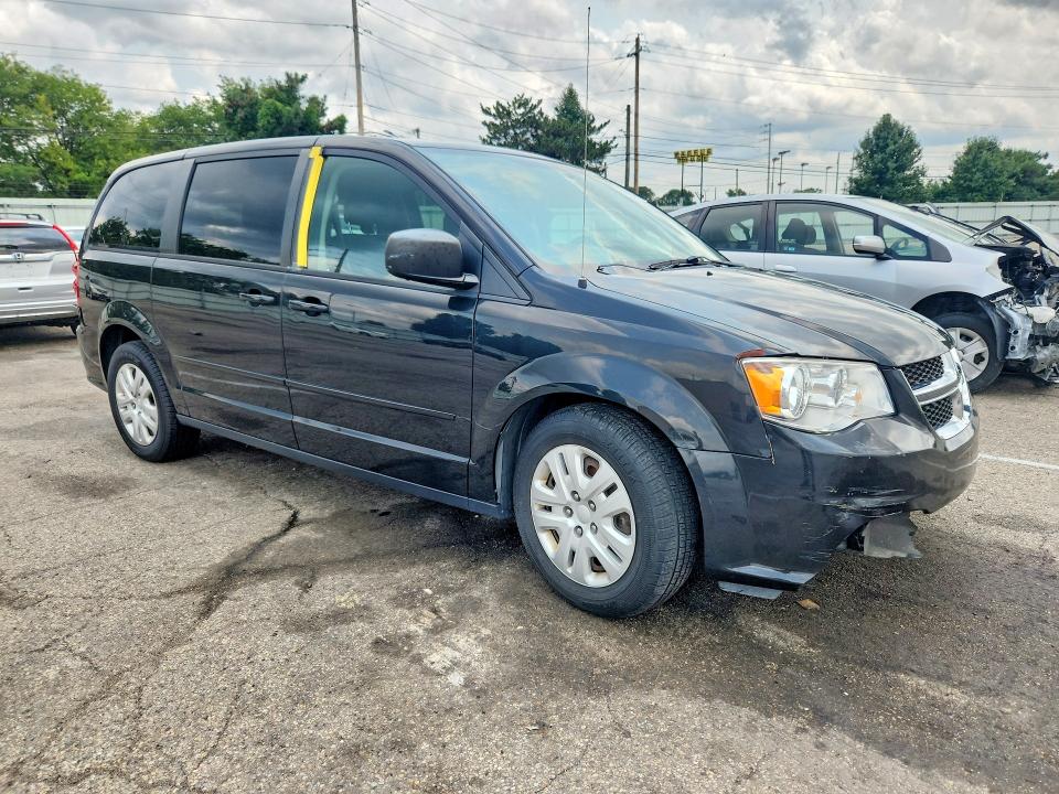 64462016 :رقم المزاد ، 2C4RDGBG5GR171812 vin ، 2016 Dodge Grand Caravan مزاد بيع