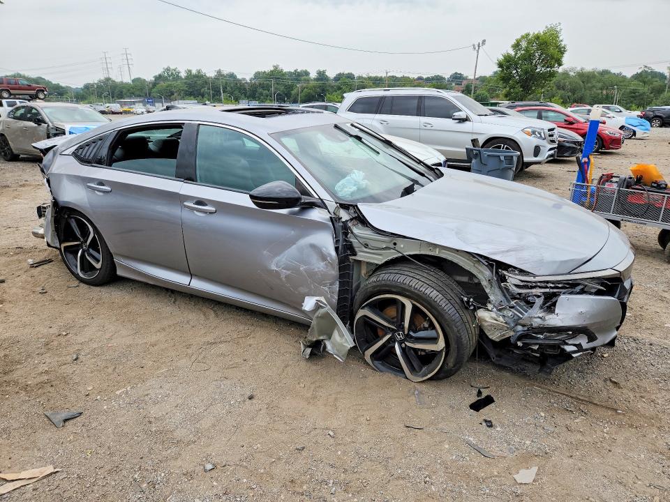 Aukcja sprzedaży 2018 Honda Accord, vin: 1HGCV2F35JA040888, numer aukcji: 64815416
