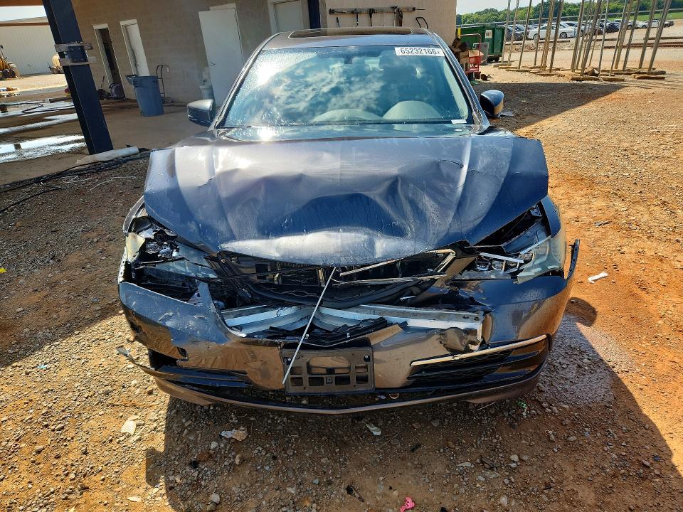 65232166 :رقم المزاد ، 19UUB2F36FA013185 vin ، 2015 Acura Tlx مزاد بيع