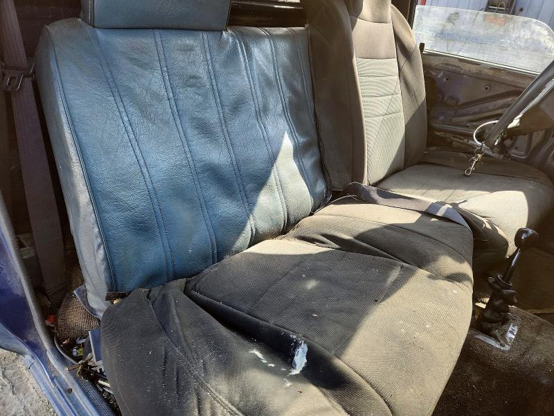 Продажа на аукционе авто 1987 Toyota Pickup, vin: JT4RN50R2H5108879, номер лота: 63623966