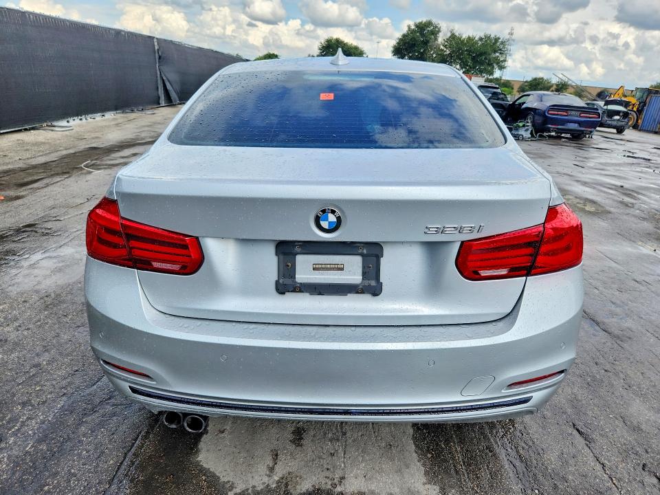 2016 Bmw 328 მანქანა იყიდება აუქციონზე, vin: WBA8E9G59GNT42096, აუქციონის ნომერი: 63694046