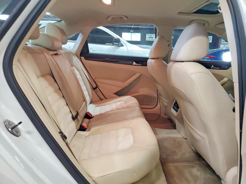 Продажа на аукционе авто 2014 Volkswagen Passat, vin: 1VWCN7A35EC031327, номер лота: 64264696