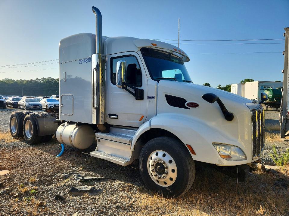Продажа на аукционе авто 2018 Peterbilt 579, vin: 1XPBDP9X0JD474092, номер лота: 61716206