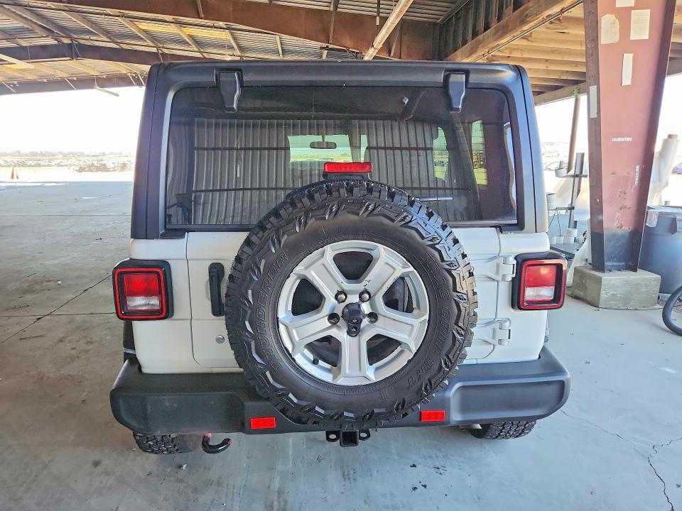 63622786 :رقم المزاد ، 1C4HJXDG0KW518738 vin ، 2019 Jeep Wrangler Unlimited مزاد بيع