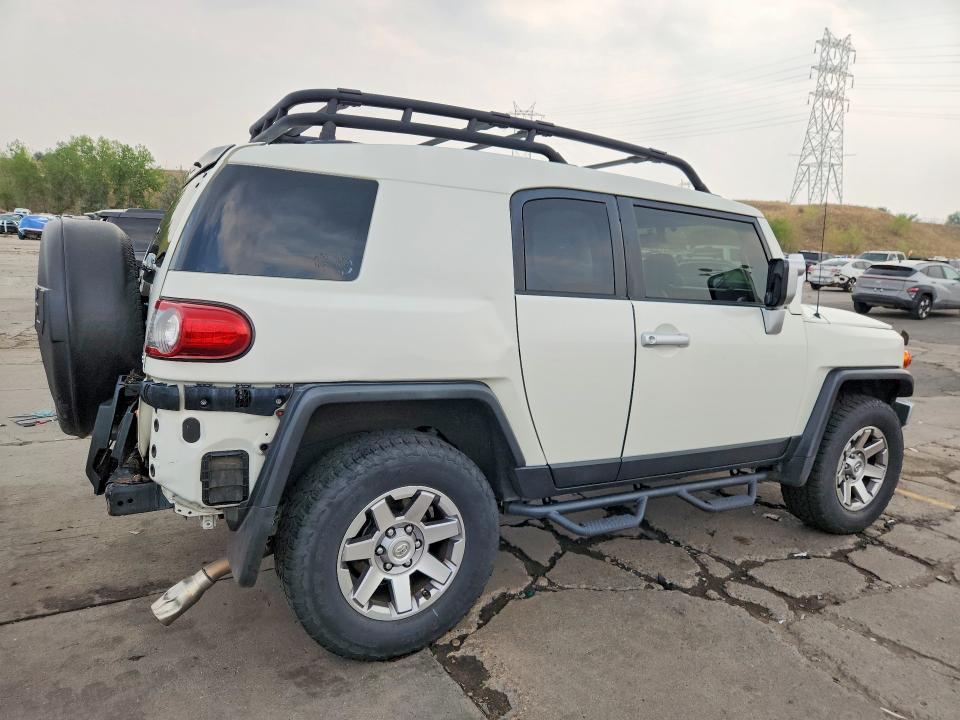 2014 Toyota Fj Cruiser მანქანა იყიდება აუქციონზე, vin: JTEBU4BF6EK200801, აუქციონის ნომერი: 63576156