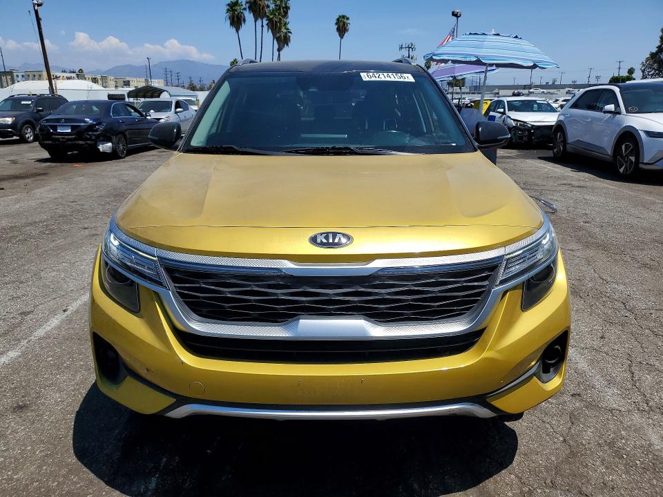 64214156 :رقم المزاد ، KNDEU2AA3M7211932 vin ، 2021 Kia Seltos مزاد بيع