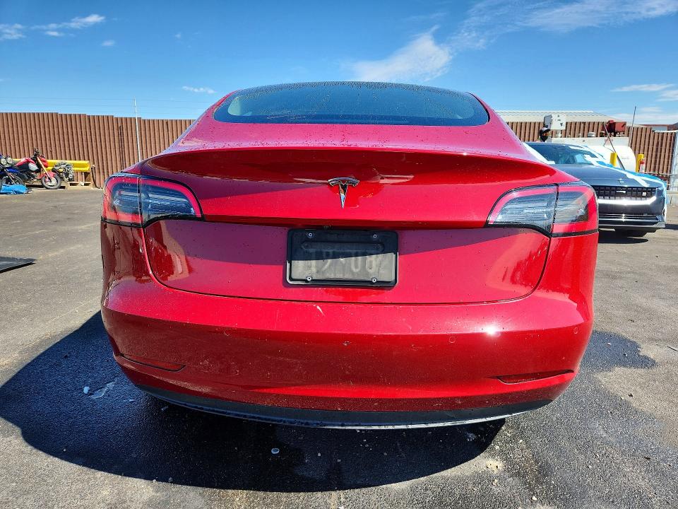65315626 :رقم المزاد ، 5YJ3E1EA5NF286538 vin ، 2022 Tesla Model 3 مزاد بيع