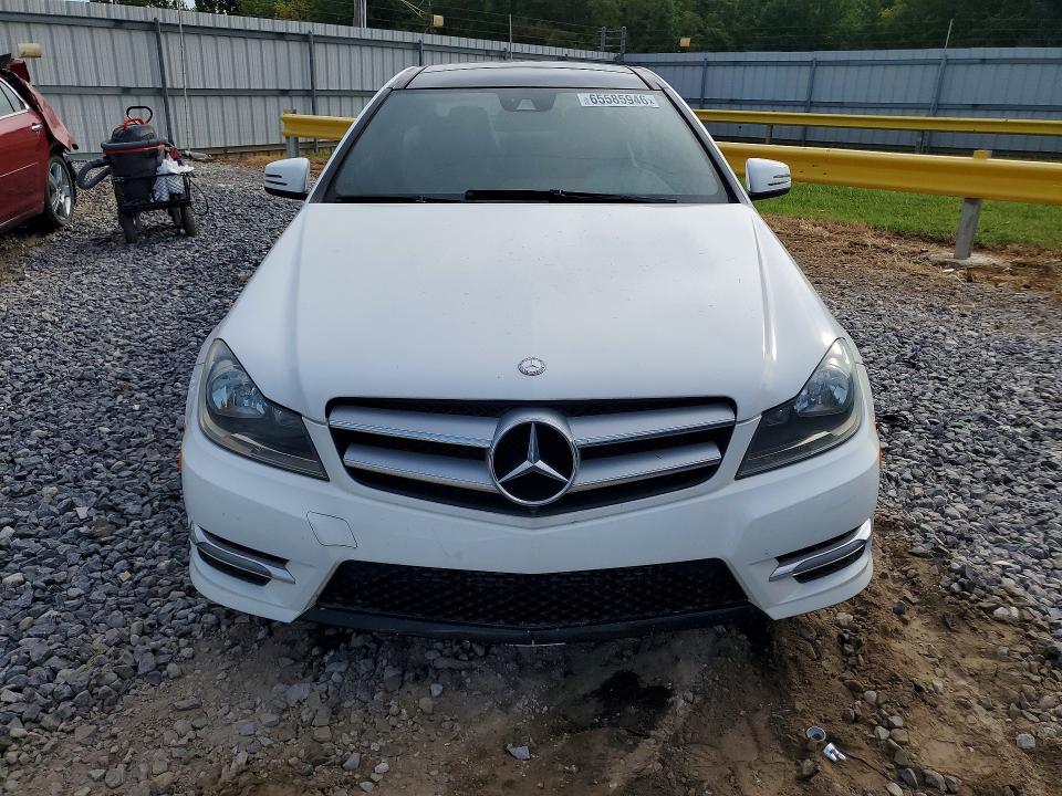 Продаж на аукціоні авто 2013 Mercedes-benz C, vin: WDDGJ4HB3DF956395, номер лоту: 65585946