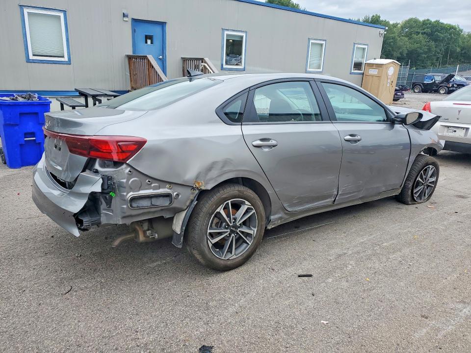 65868646 :رقم المزاد ، 3KPF24AD3PE641982 vin ، 2023 Kia Forte مزاد بيع