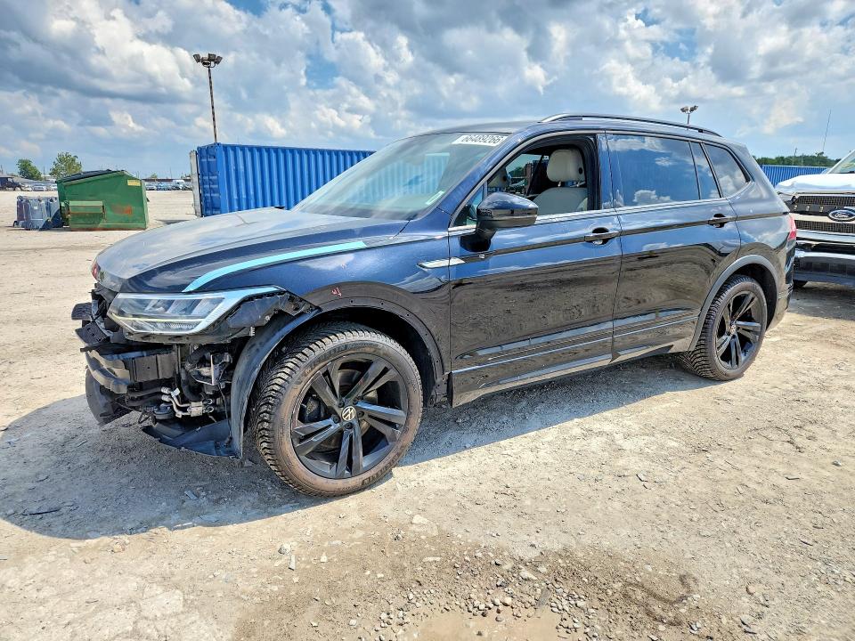 66489266 :رقم المزاد ، 3VV8B7AX0PM037415 vin ، 2023 Volkswagen Tiguan مزاد بيع