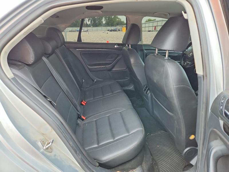 Продаж на аукціоні авто 2010 Volkswagen Jetta, vin: 3VWAL7AJXAM051478, номер лоту: 64560686