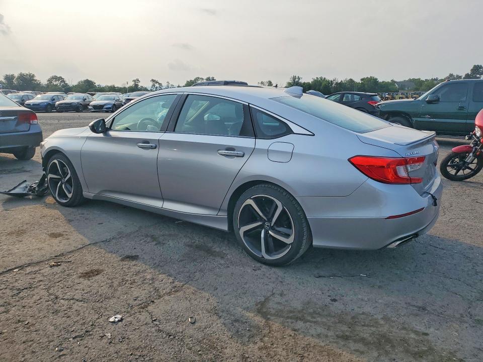 64740606 :رقم المزاد ، 1HGCV1F39JA124075 vin ، 2018 Honda Accord مزاد بيع