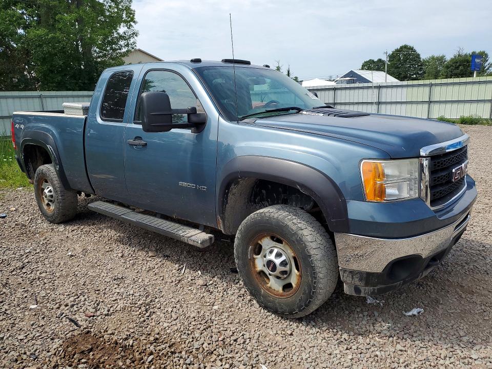 63795606 :رقم المزاد ، 1GT22ZCG8BZ431426 vin ، 2011 Gmc Sierra مزاد بيع