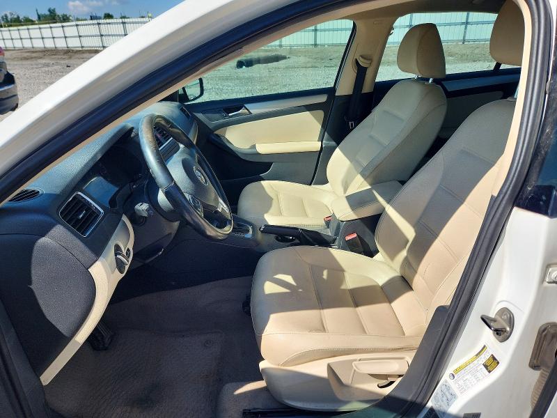64913686 :رقم المزاد ، 3VWLL7AJ5BM123052 vin ، 2011 Volkswagen Jetta مزاد بيع
