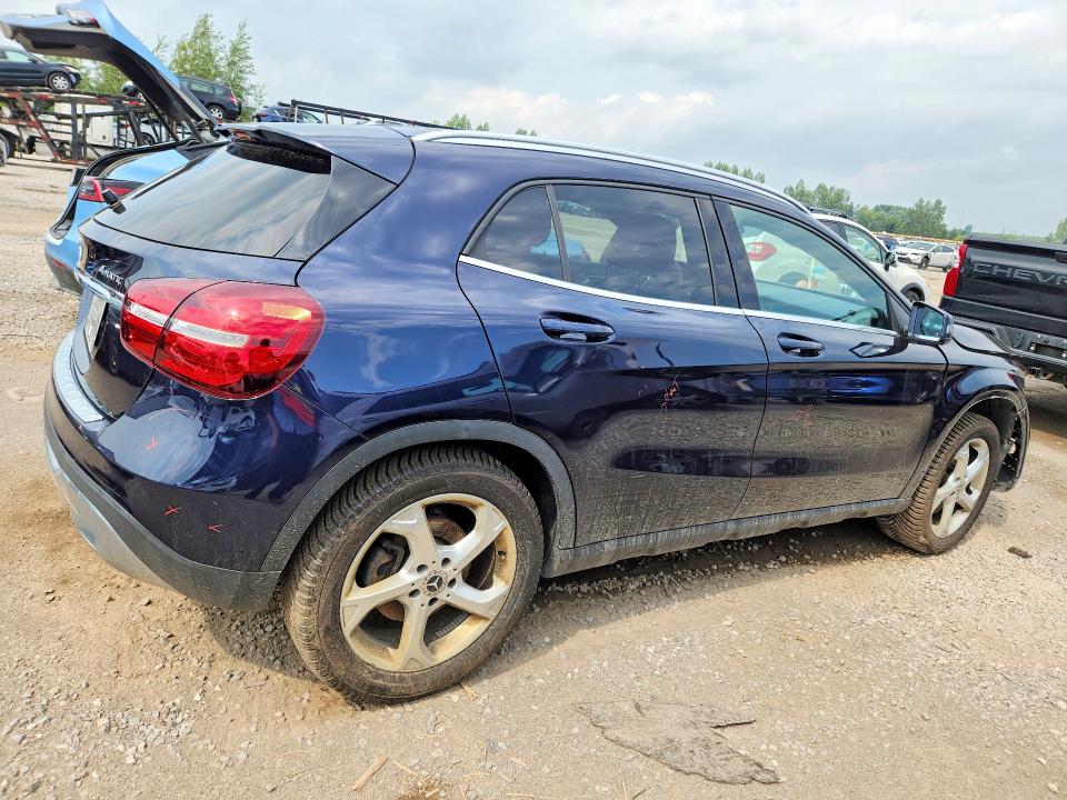 2018 Mercedes-benz Gla მანქანა იყიდება აუქციონზე, vin: WDCTG4GB9JJ437217, აუქციონის ნომერი: 64250676