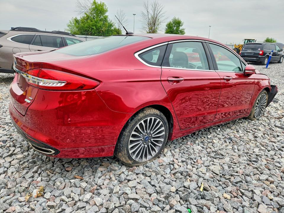 63936496 :رقم المزاد ، 3FA6P0H92JR260495 vin ، 2018 Ford Fusion مزاد بيع