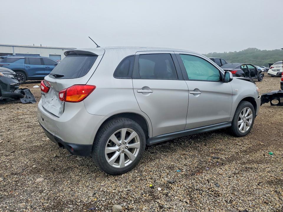 Продажа на аукционе авто 2015 Mitsubishi Outlander Sport, vin: 4A4AP3AW2FE035180, номер лота: 64760226