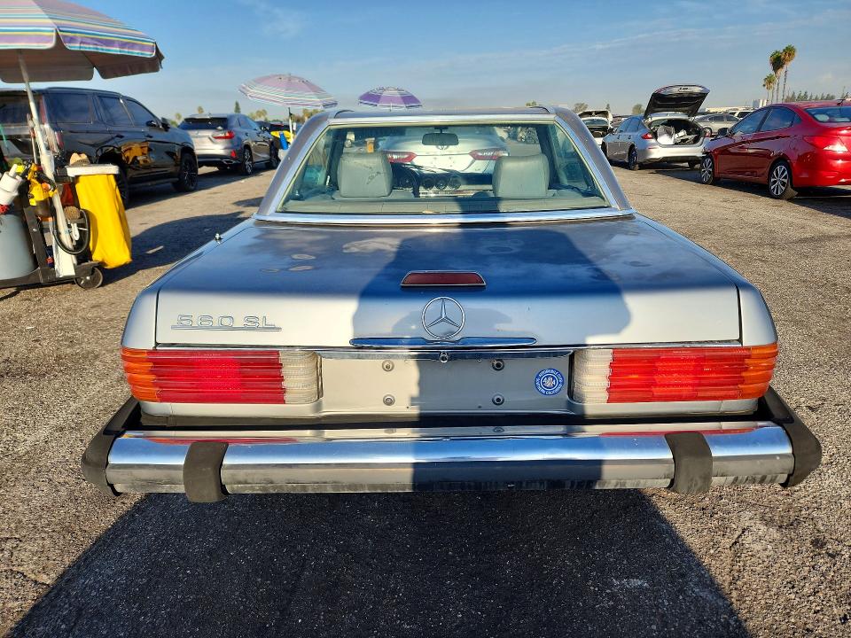 67177136 :رقم المزاد ، WDBBA48D9HA066958 vin ، 1987 Mercedes-benz 560 مزاد بيع