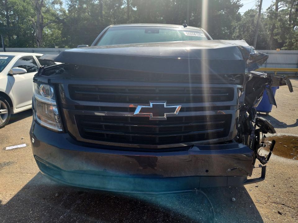 72451996 :رقم المزاد ، 1GNSCBKC7JR380333 vin ، 2018 Chevrolet Tahoe مزاد بيع