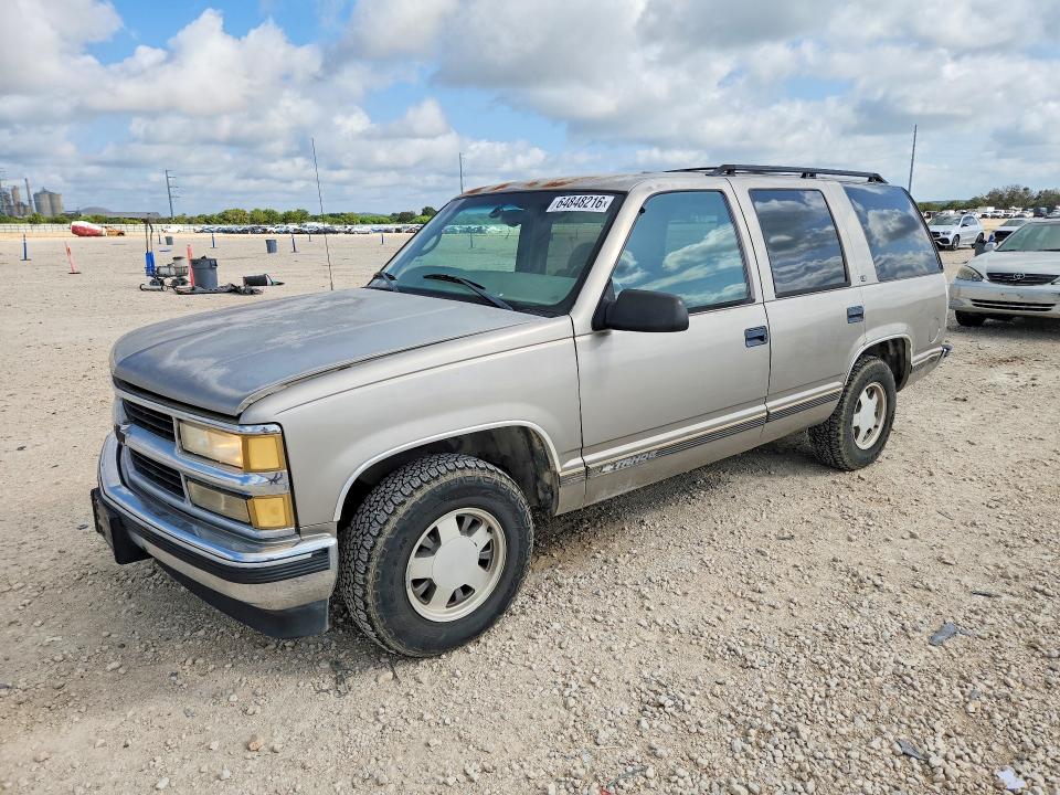 1999 Chevrolet Tahoe მანქანა იყიდება აუქციონზე, vin: 1GNEC13R4XJ435872, აუქციონის ნომერი: 64848216