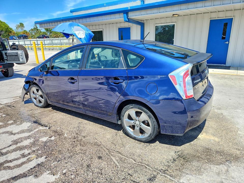 2013 Toyota Prius მანქანა იყიდება აუქციონზე, vin: JTDKN3DU3D0354318, აუქციონის ნომერი: 64373346
