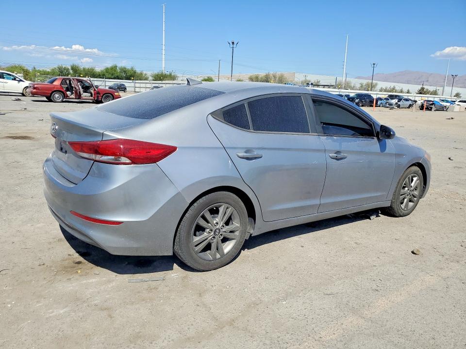 66794906 :رقم المزاد ، 5NPD84LF2HH075007 vin ، 2017 Hyundai Elantra مزاد بيع