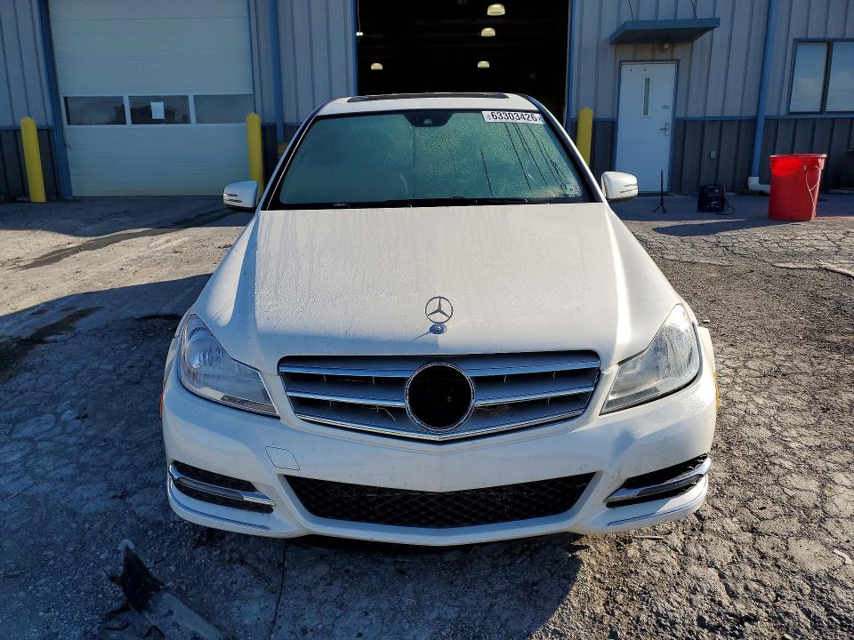 Продаж на аукціоні авто 2013 Mercedes-benz C, vin: WDDGF8AB9DR290032, номер лоту: 63303426