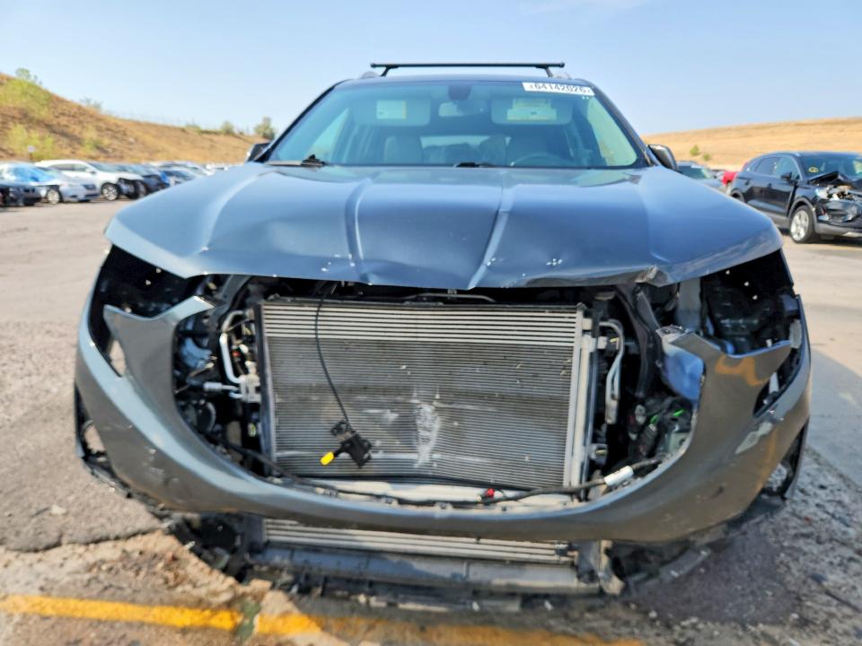 64142026 :رقم المزاد ، 3GKALVEX3JL141197 vin ، 2018 Gmc Terrain مزاد بيع