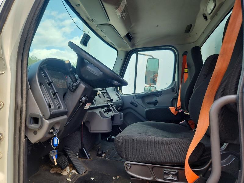 64277046 :رقم المزاد ، 1FVACWDT2EHFS9338 vin ، 2014 Frht - Freightliner M2 مزاد بيع