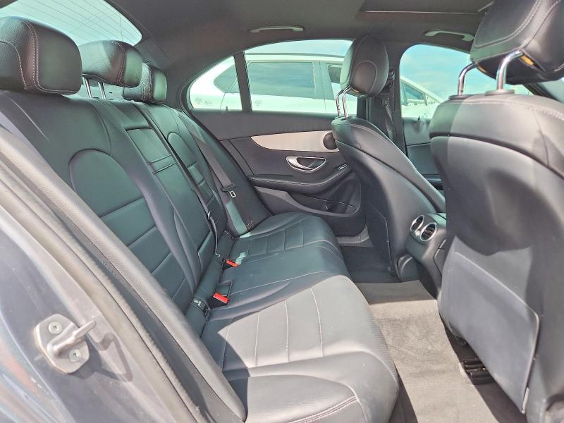 67155846 :رقم المزاد ، 55SWF4JB9JU260110 vin ، 2018 Mercedes-benz C مزاد بيع