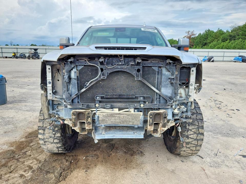 66257446 :رقم المزاد ، 1GT12UEY9JF117983 vin ، 2018 Gmc Sierra مزاد بيع