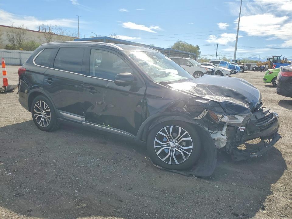 Продажа на аукционе авто 2018 Mitsubishi Outlander, vin: JA4AD3A30JZ071564, номер лота: 65487236