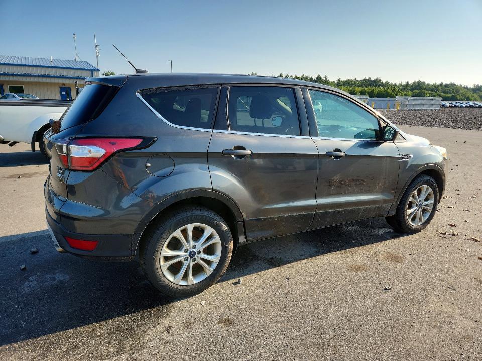 Продаж на аукціоні авто 2017 Ford Escape, vin: 1FMCU9GD5HUB11660, номер лоту: 64456806